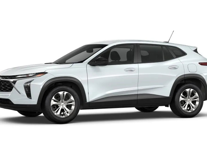 2024 Chevrolet Trax LS photo 1