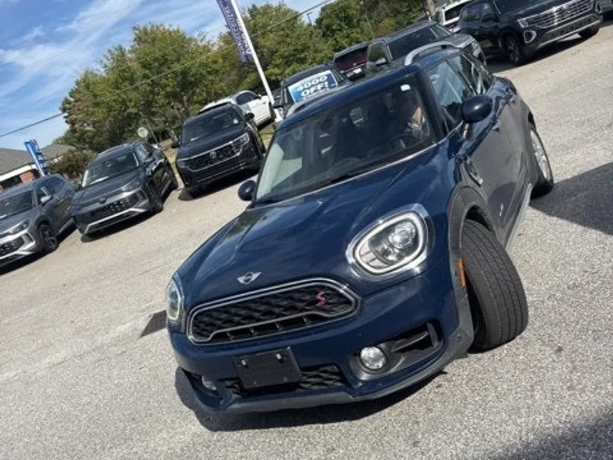 2017 Mini Countryman ALL4 S photo 1