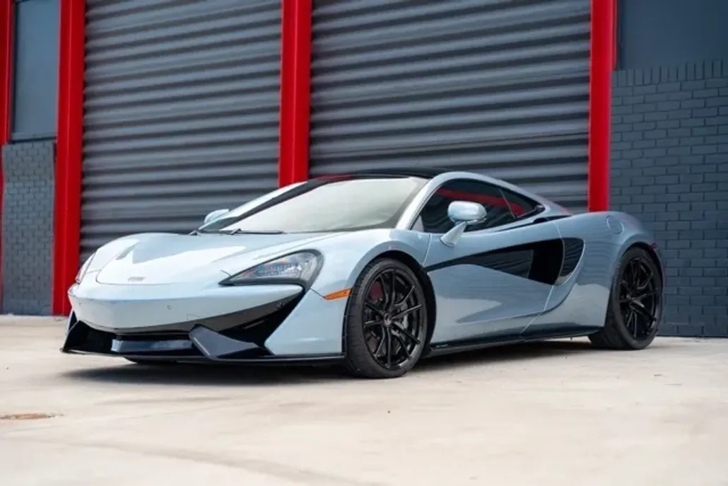 2018 Mclaren 570GT photo 1