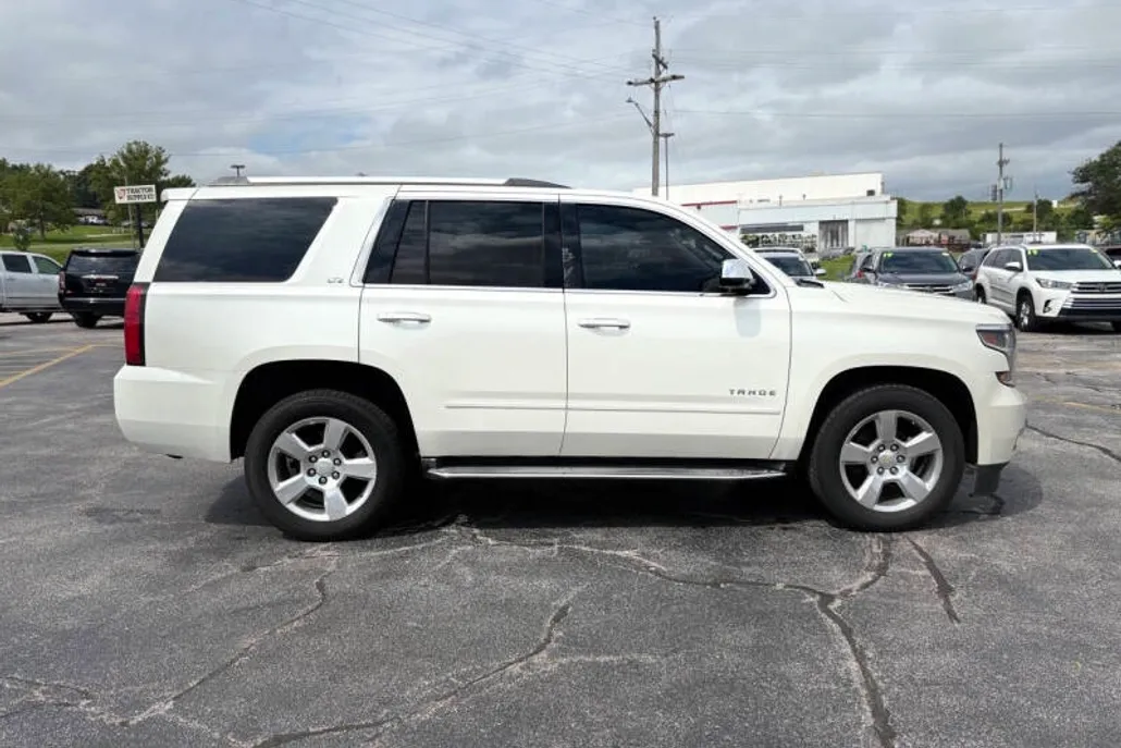 2015 Chevrolet Tahoe LTZ photo 1