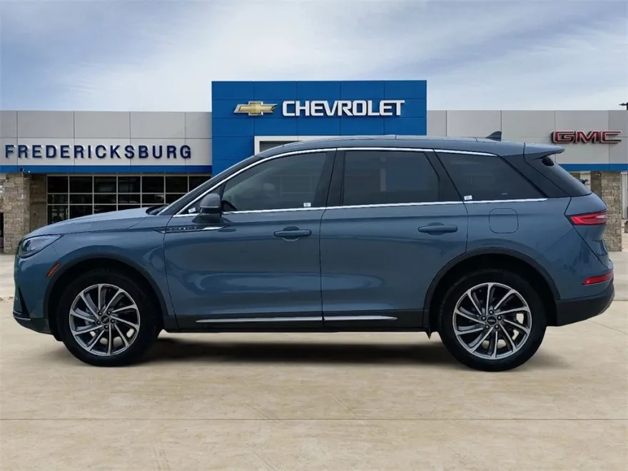 2024 Lincoln Corsair Premiere photo 1