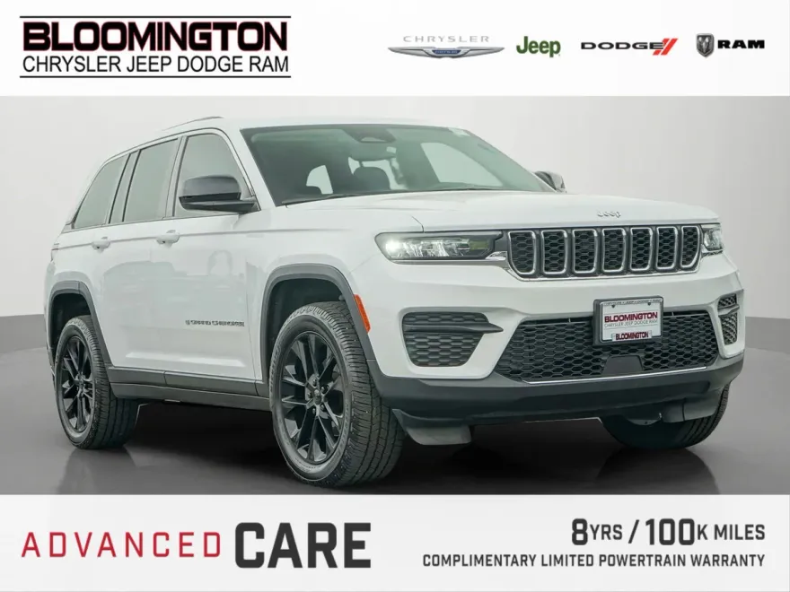 2022 Jeep Grand Cherokee Laredo photo 1