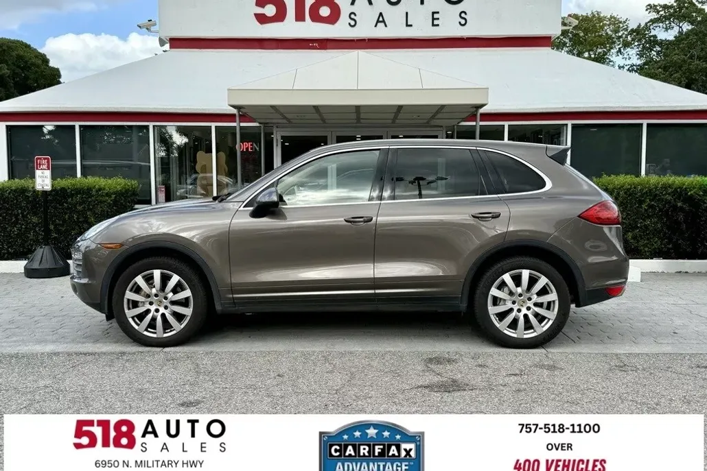 2014 Porsche Cayenne S photo 1