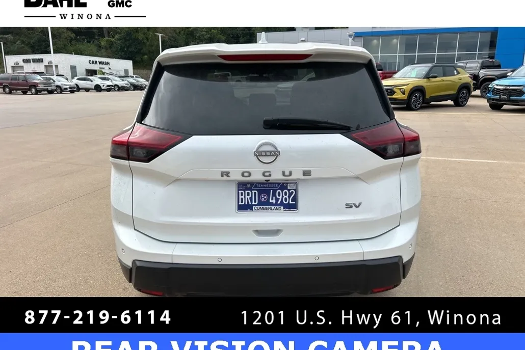 2024 Nissan Rogue SV photo 1