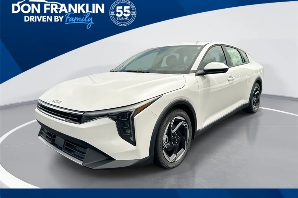 2025 Kia K4 EX photo 1