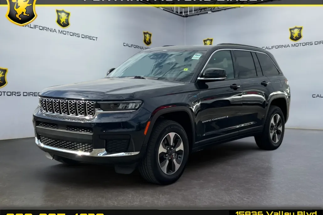 2024 Jeep Cherokee 4xe Base photo 1