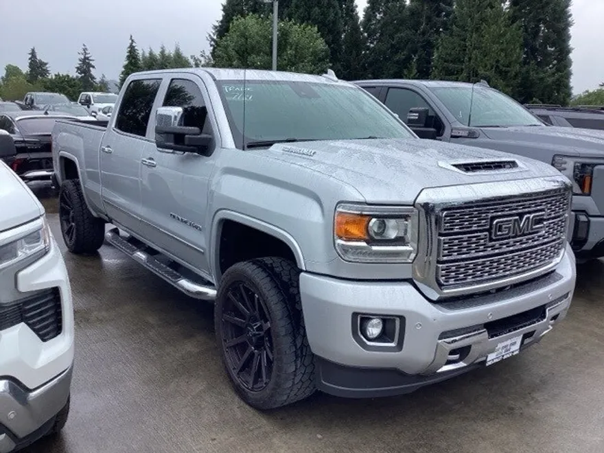 2018 Gmc Sierra 2500 HD Denali photo 1