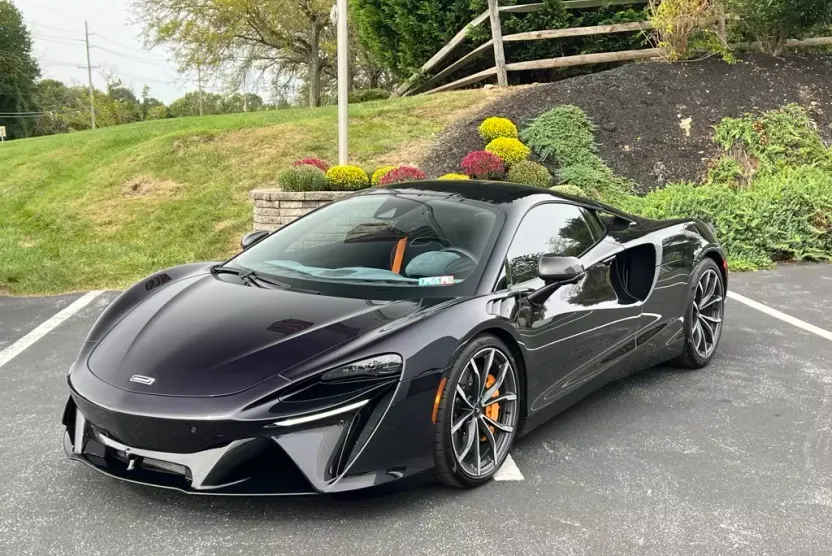 2023 Mclaren ARTURA photo 1
