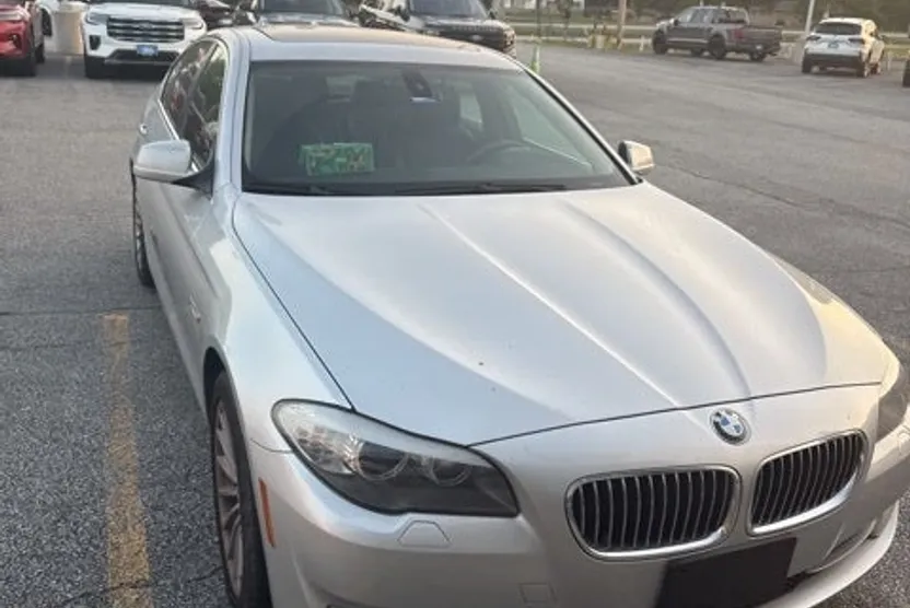 2011 Bmw 535i 5-Series photo 1