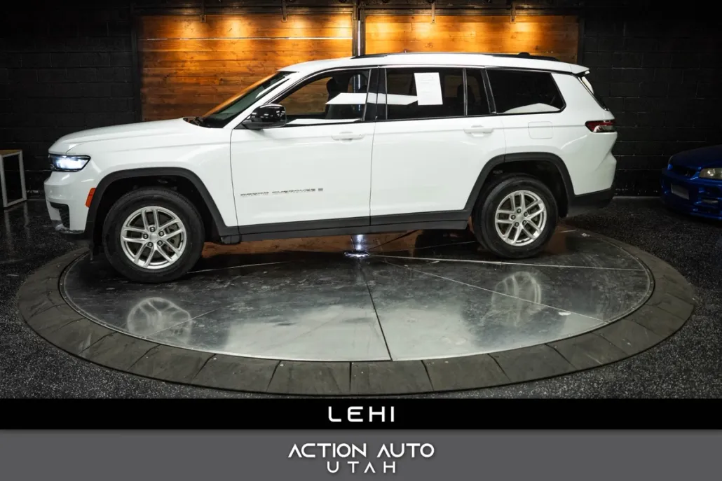 2023 Jeep Grand Cherokee Altitude photo 1