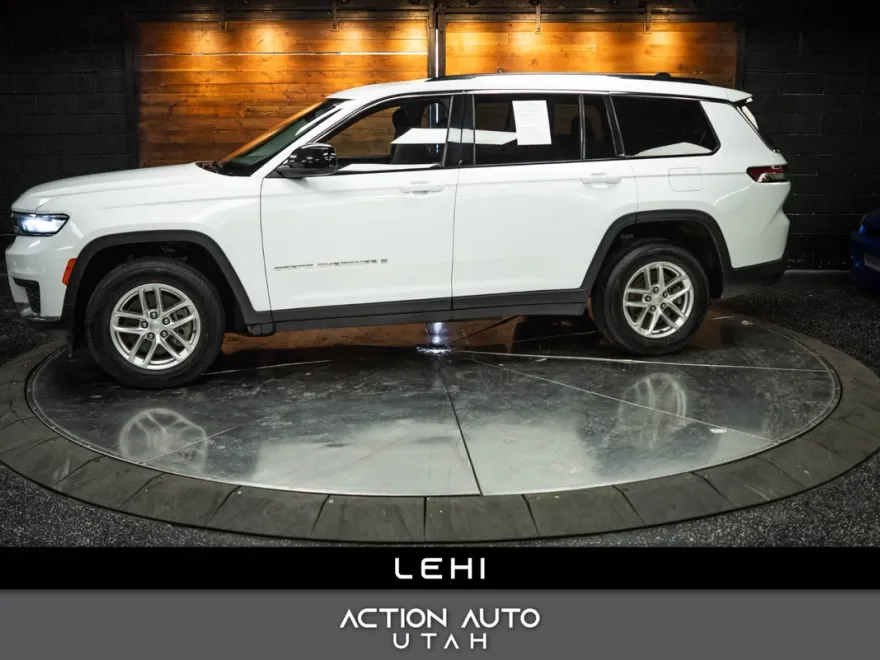 2023 Jeep Grand Cherokee Altitude photo 1