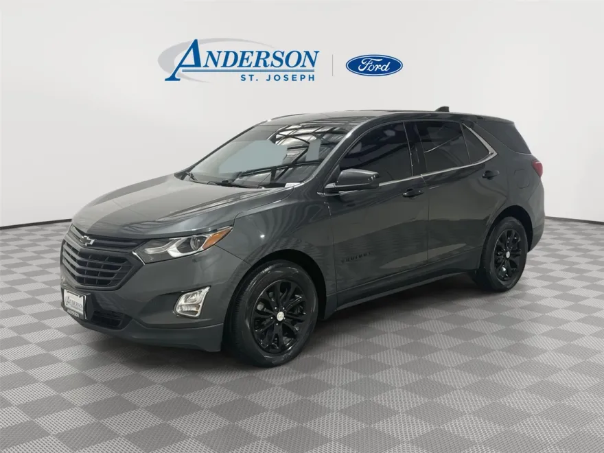 2020 Chevrolet Equinox LT photo 1