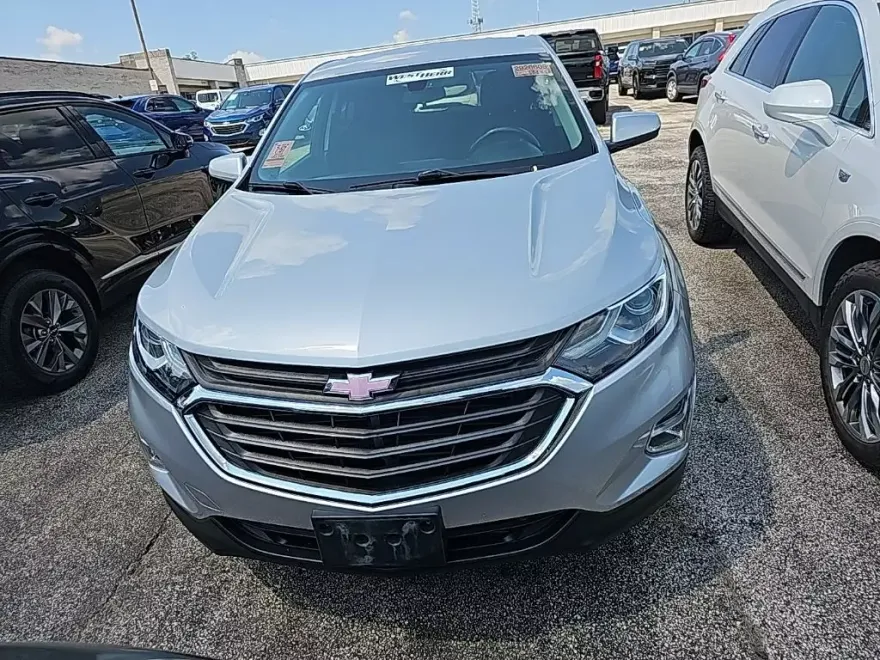 2019 Chevrolet Equinox LT photo 1