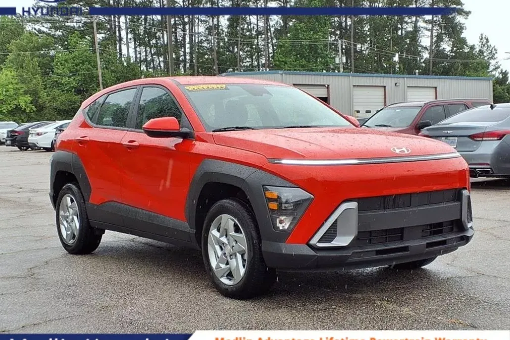 2024 Hyundai Kona SE photo 1