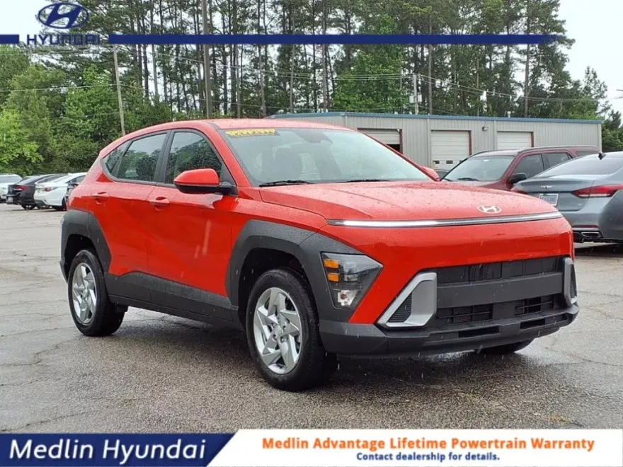 2024 Hyundai Kona SE photo 1