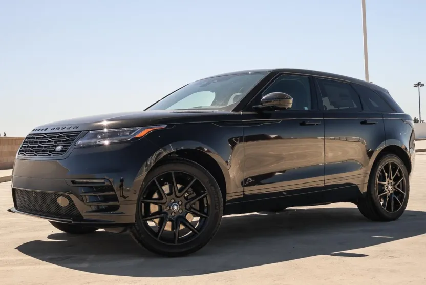 2026 Land Rover Range Rover Velar SE photo 1