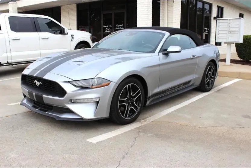 2023 Ford Mustang EcoBoost Premium Convertible photo 1