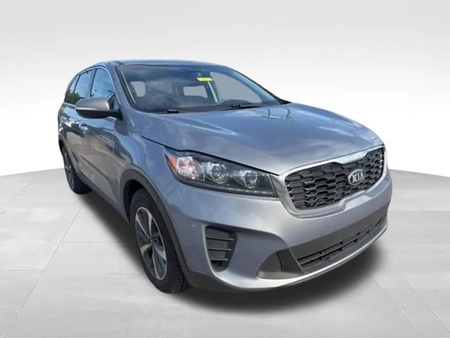 2020 Kia Sorento LX photo 1