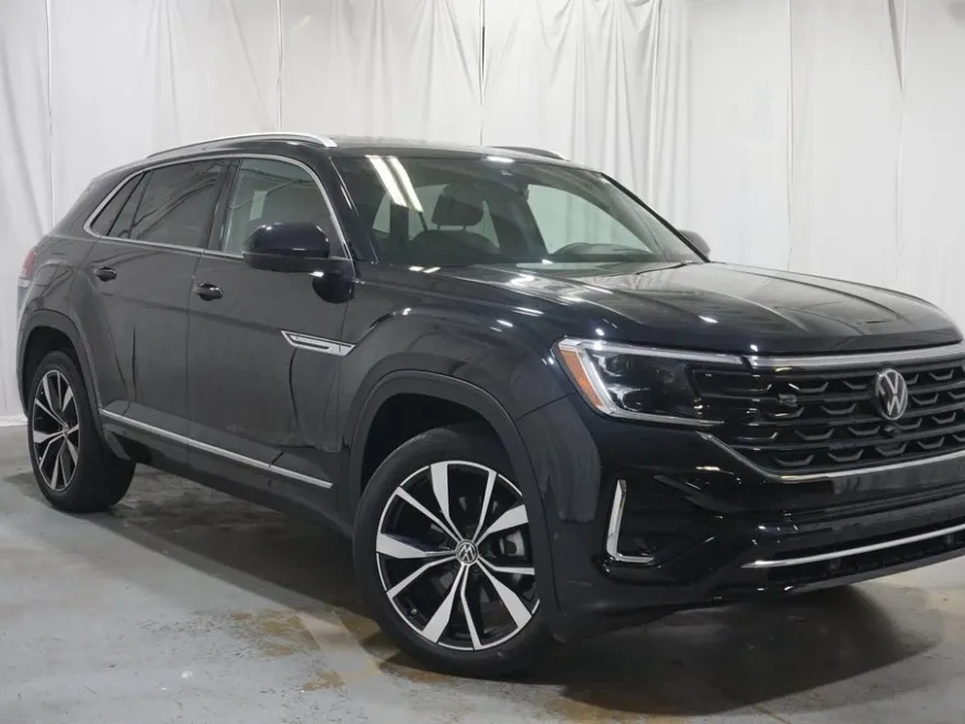2024 Volkswagen Atlas Cross Sport SEL Premium R-Line photo 1