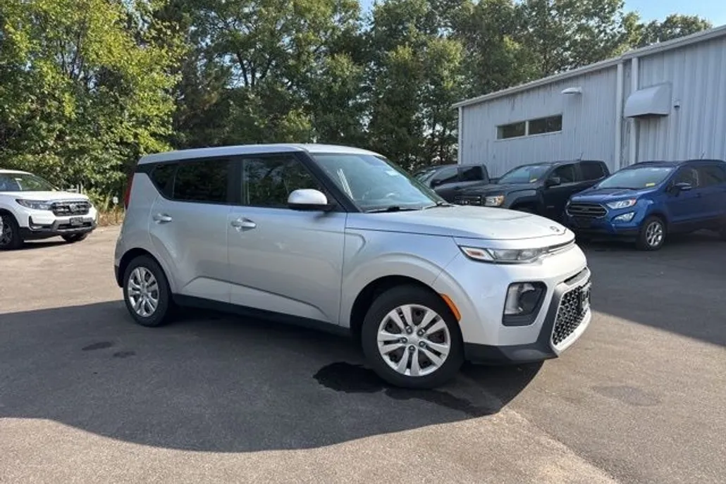 2020 Kia Soul LX photo 1