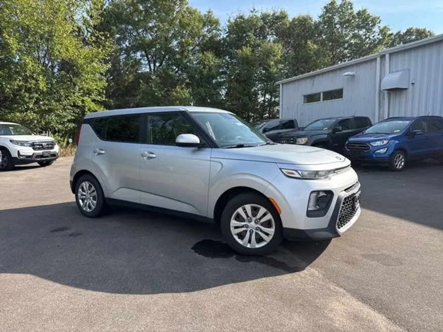 2020 Kia Soul LX photo 1