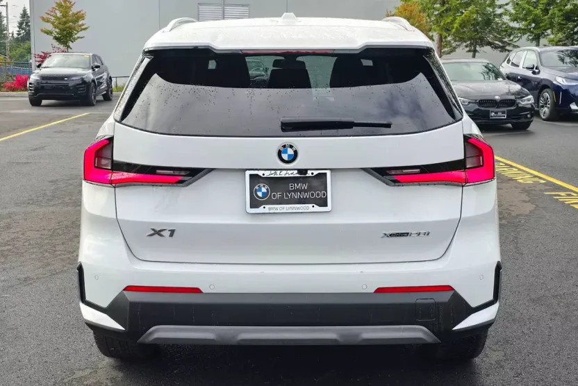 2023 Bmw X1 XDrive28i photo 1