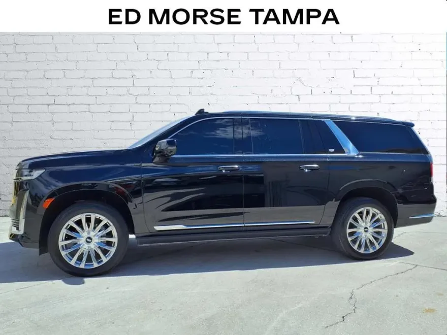 2024 Cadillac Escalade ESV Premium Luxury photo 1