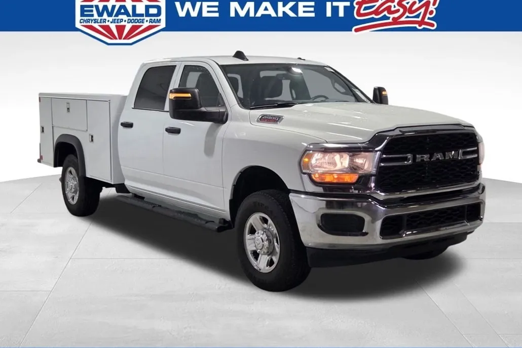 2024 Ram 2500 Tradesman photo 1