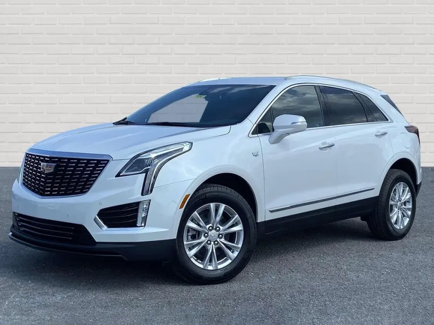 2025 Cadillac XT5 Luxury photo 1
