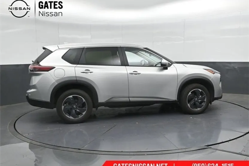 2025 Nissan Rogue SV photo 1