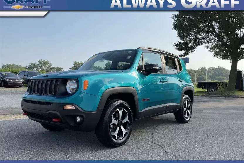 2022 Jeep Renegade Trailhawk photo 1