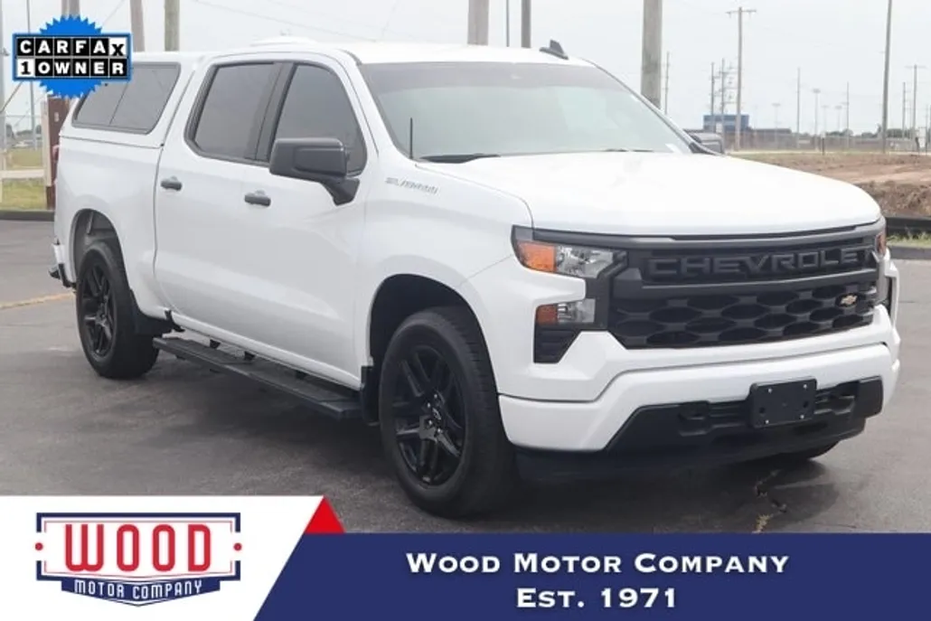 2023 Chevrolet Silverado 1500 Custom photo 1