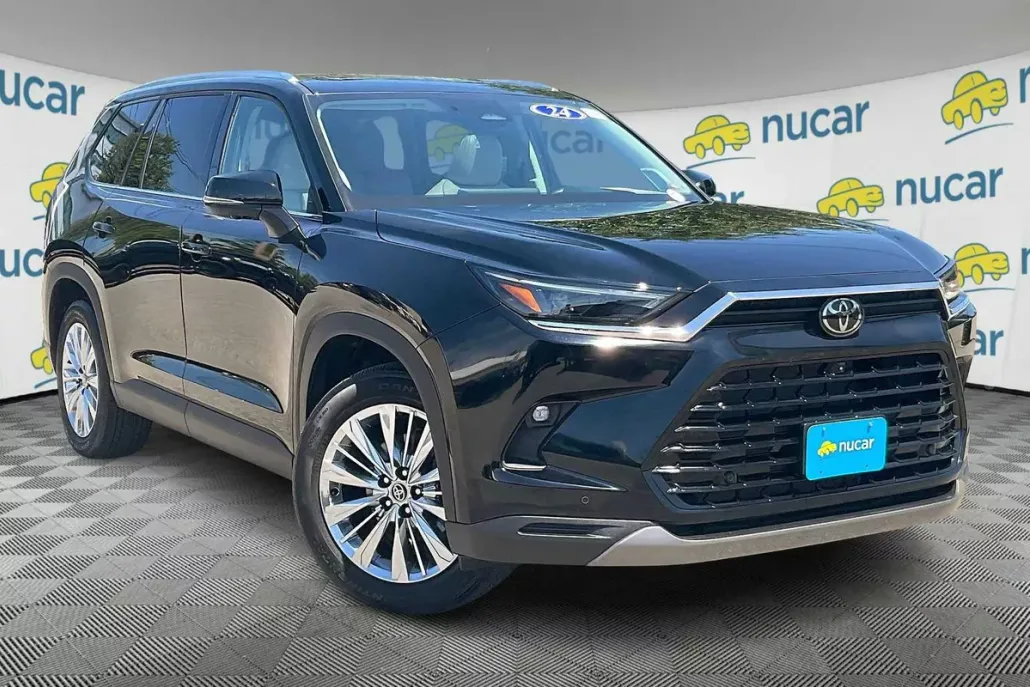 2024 Toyota Grand Highlander Platinum photo 1