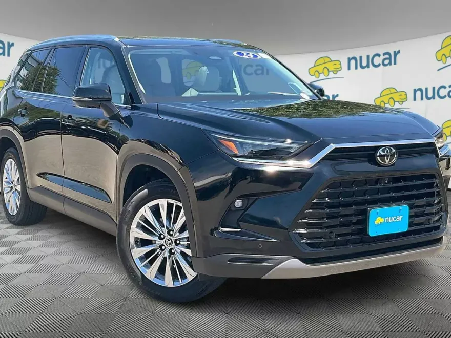 2024 Toyota Grand Highlander Platinum photo 1