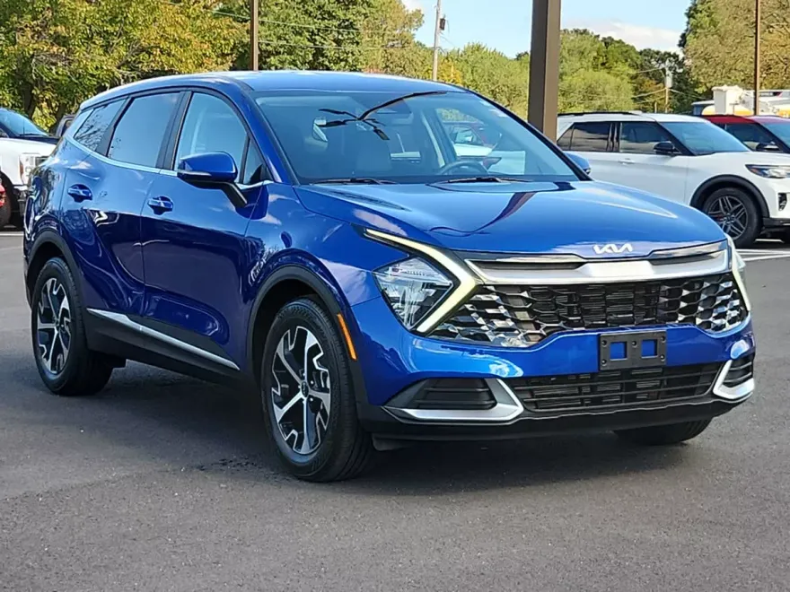2023 Kia Sportage EX photo 1