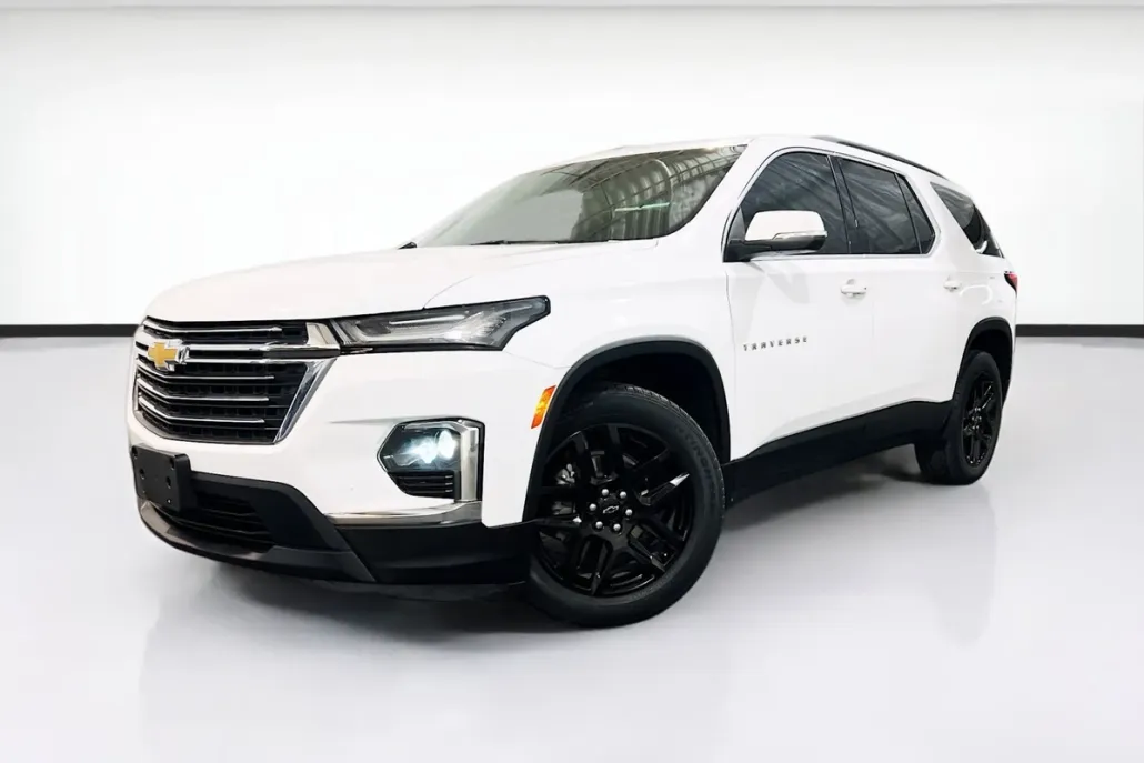 2023 Chevrolet Traverse Leather photo 1
