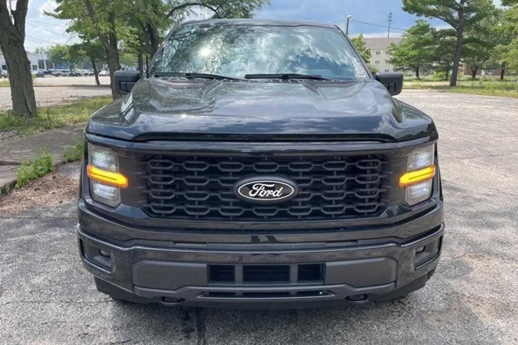 2025 Ford F-150 STX photo 1