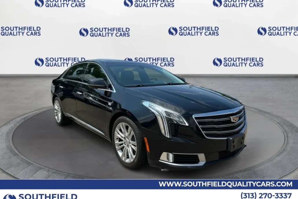 2018 Cadillac XTS Luxury photo 1