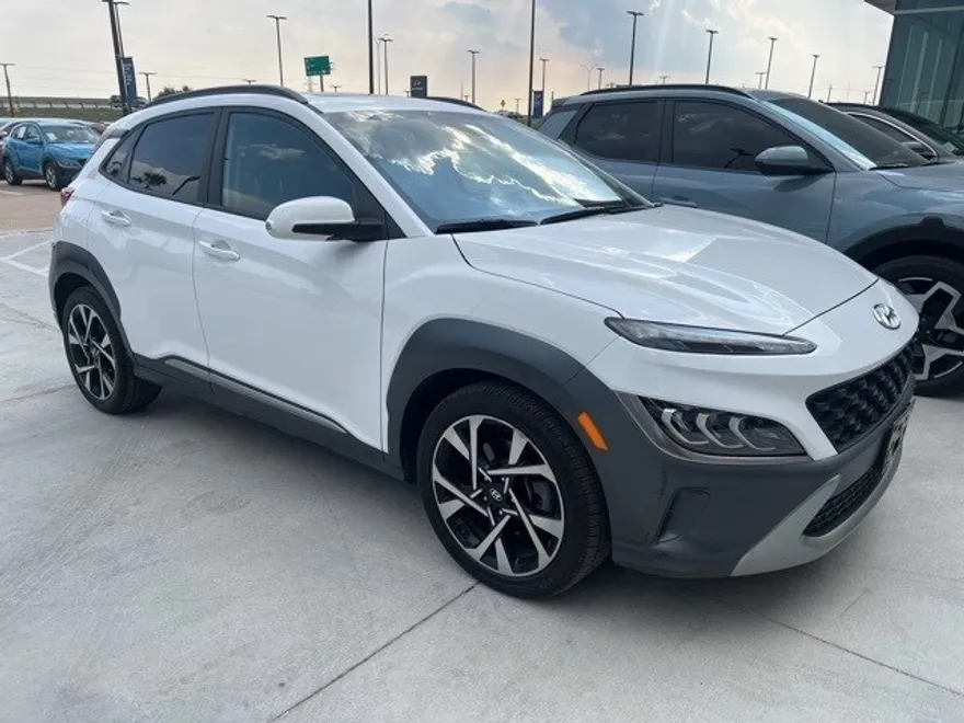 2022 Hyundai Kona Limited photo 1