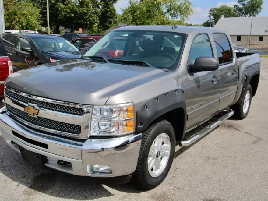 2012 Chevrolet Silverado 1500 LT photo 1