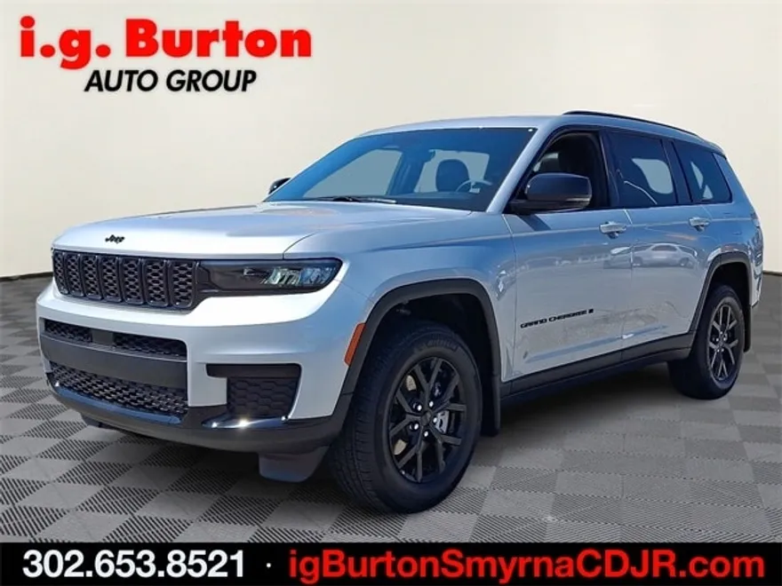 2025 Jeep Grand Cherokee Altitude photo 1