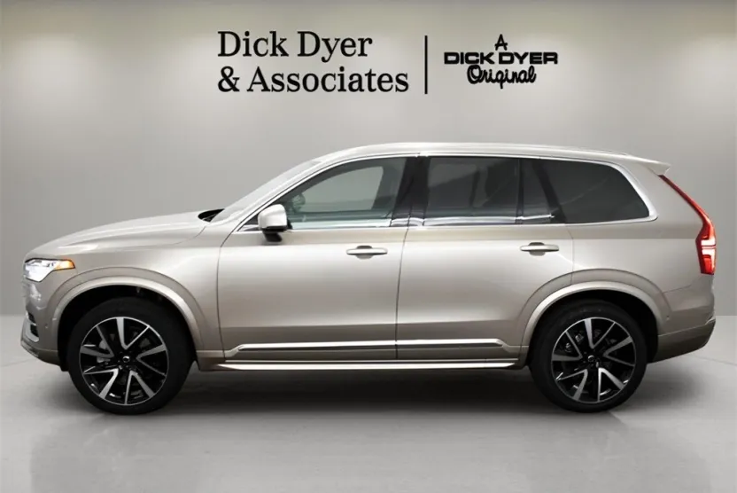 2025 Volvo XC90 Plus photo 1