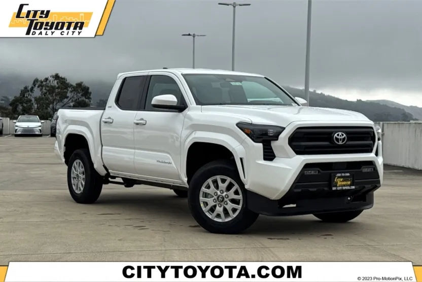 2025 Toyota Tacoma SR5 Double Cab photo 1