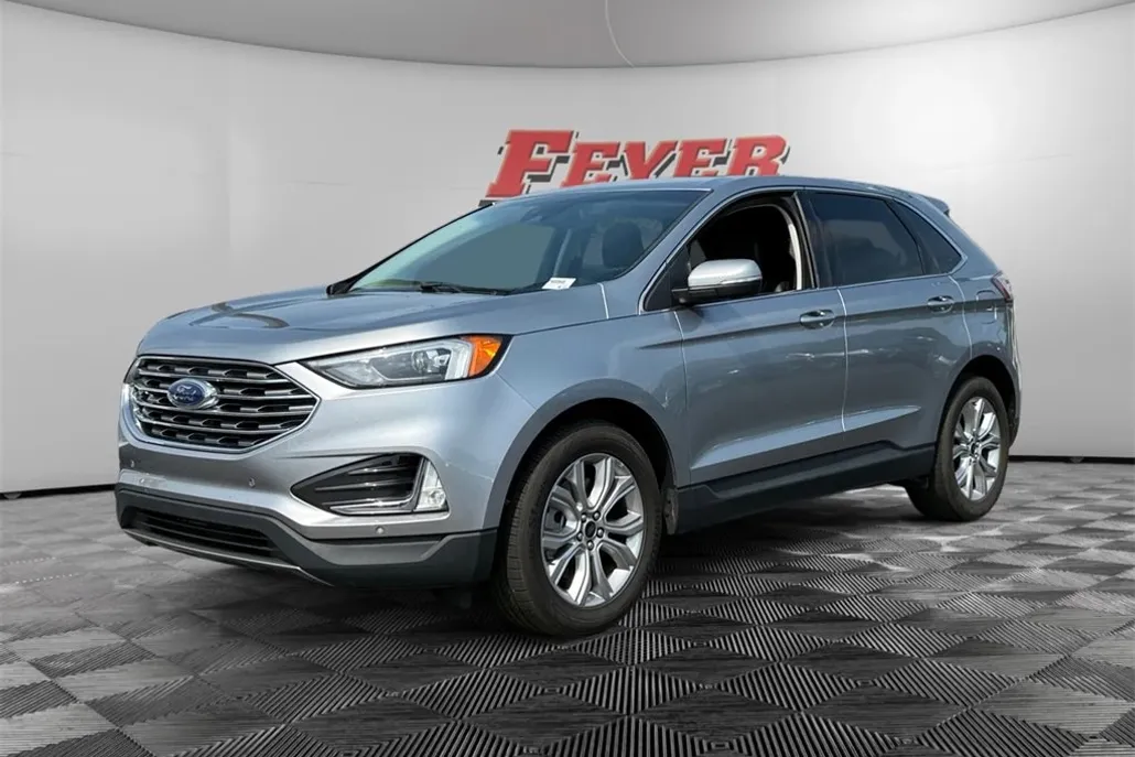 2024 Ford Edge Titanium photo 1