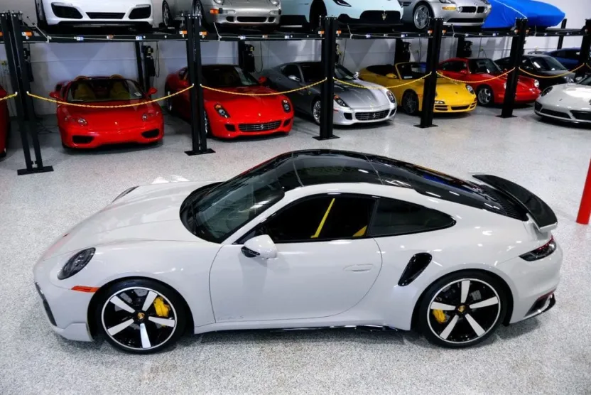 2024 Porsche 911 Turbo S photo 1