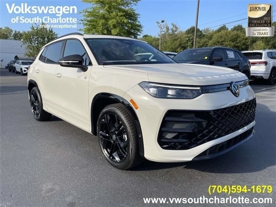 2025 Volkswagen Tiguan SE R-Line Black photo 1