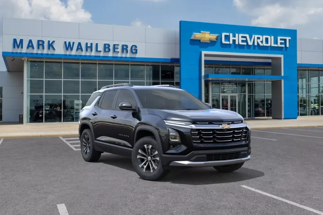 2025 Chevrolet Equinox LT photo 1