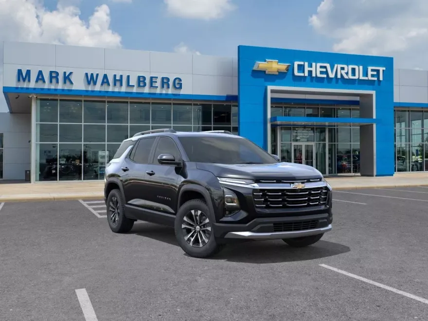 2025 Chevrolet Equinox LT photo 1
