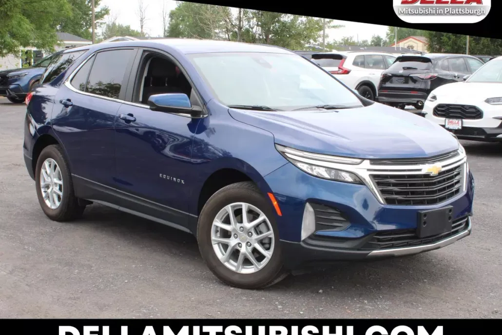 2022 Chevrolet Equinox LT photo 1