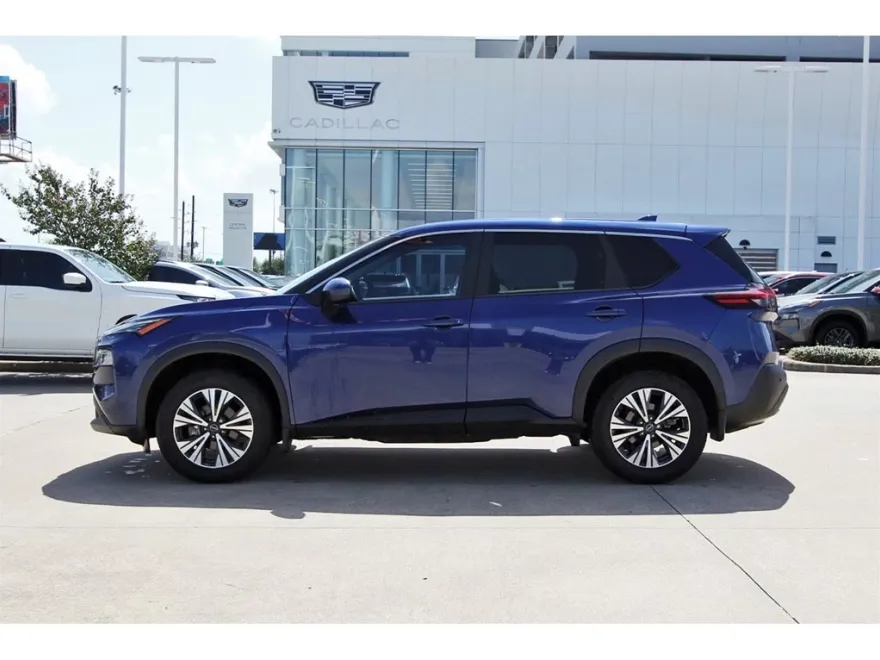 2023 Nissan Rogue SV photo 1